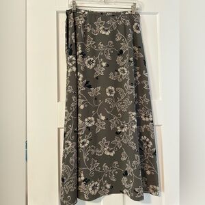 Chaus Floral Print maxi skirt - dark sage green with floral prints